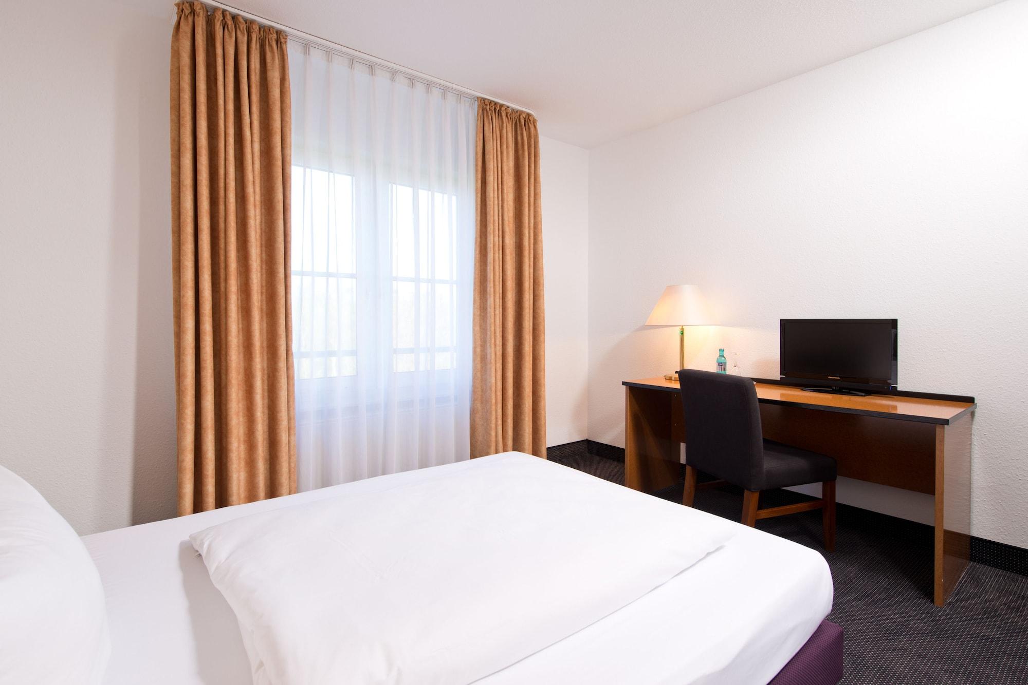Coffee Fellows Hotel Frankfurt Airport-Langen ลังเงิน ภายนอก รูปภาพ