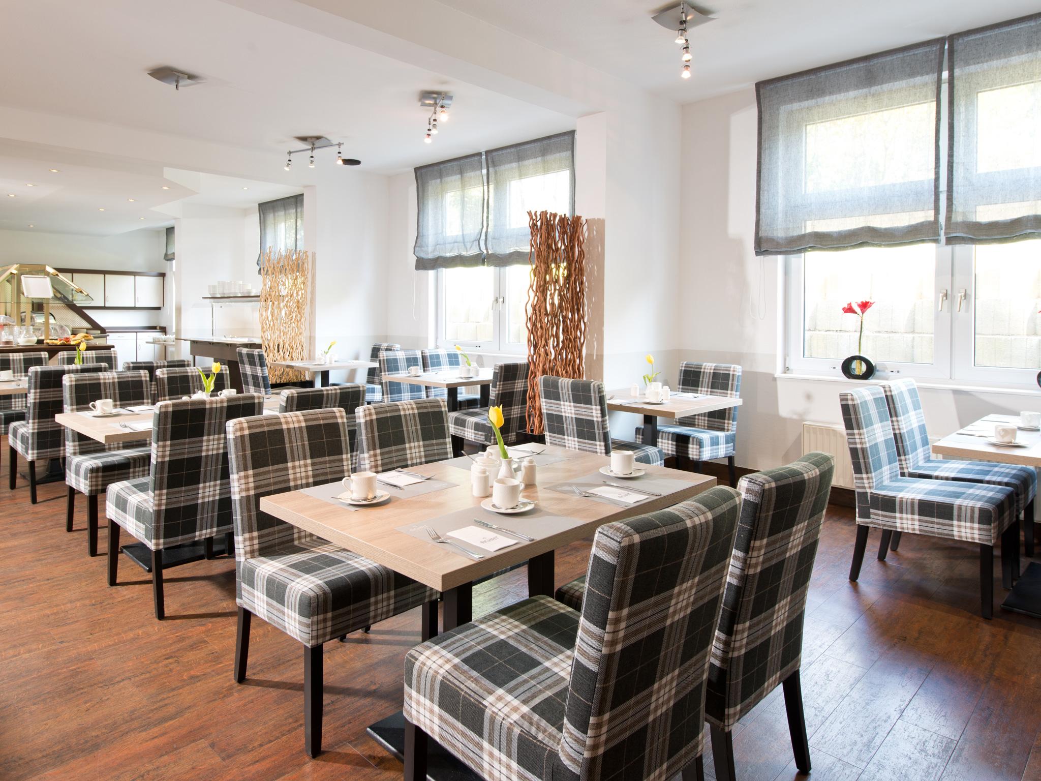 Coffee Fellows Hotel Frankfurt Airport-Langen ลังเงิน ภายนอก รูปภาพ