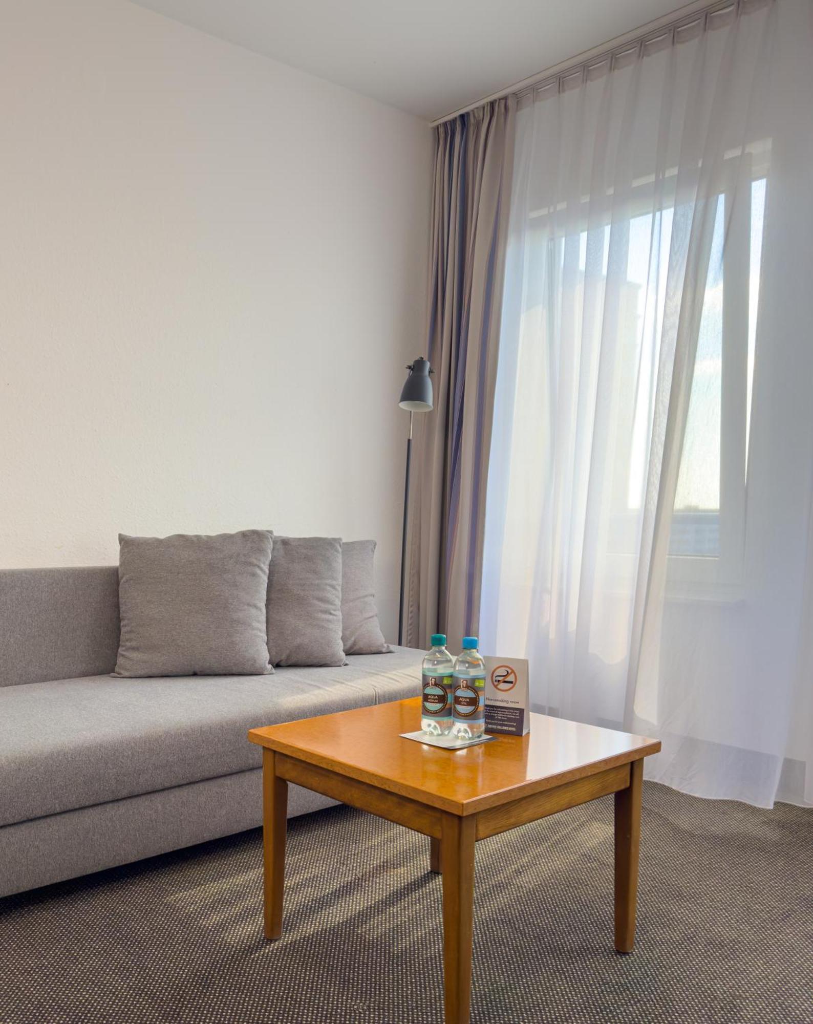 Coffee Fellows Hotel Frankfurt Airport-Langen ลังเงิน ภายนอก รูปภาพ